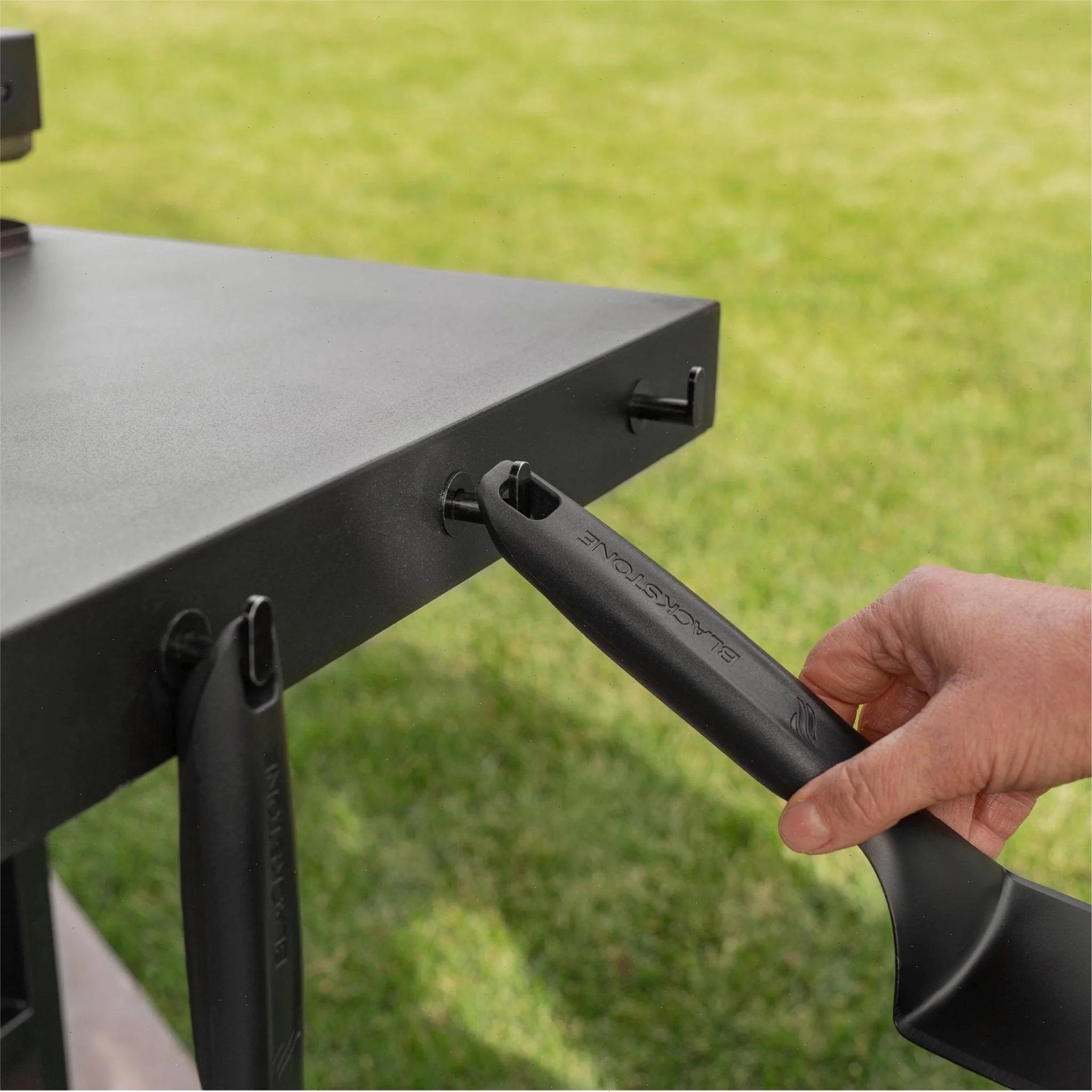 Exclusive - 28" Griddle with Hard Cover Bundle